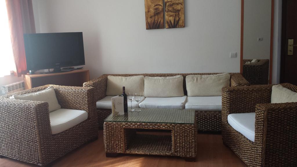 Apart Hotel Flora Residence Daisy Borovets Rum bild
